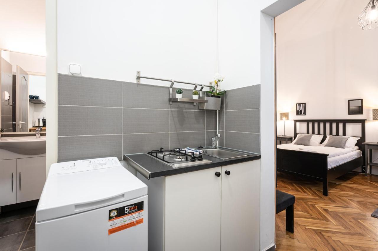 B8 - Grand Boulevard Cozy Apartment - Best Location By Bqa Budapeste Exterior foto